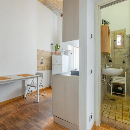 Апартаменты Urban Loft At Colosseum